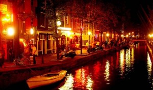 Amsterdam-by-night